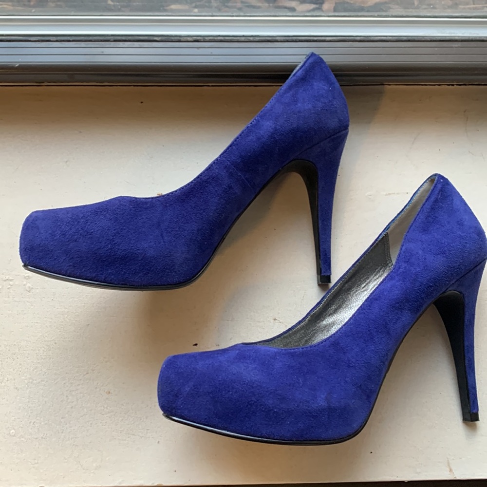 Moda Spana Blue Suede Platform Heels, NWOT, size 8